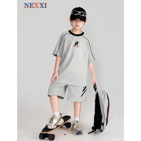 Set Thun Bé Trai NEXXI – Bộ Lửng Form Rộng Thể Thao, Viền Line Thêu Chữ R Cá Tính 20-60kg