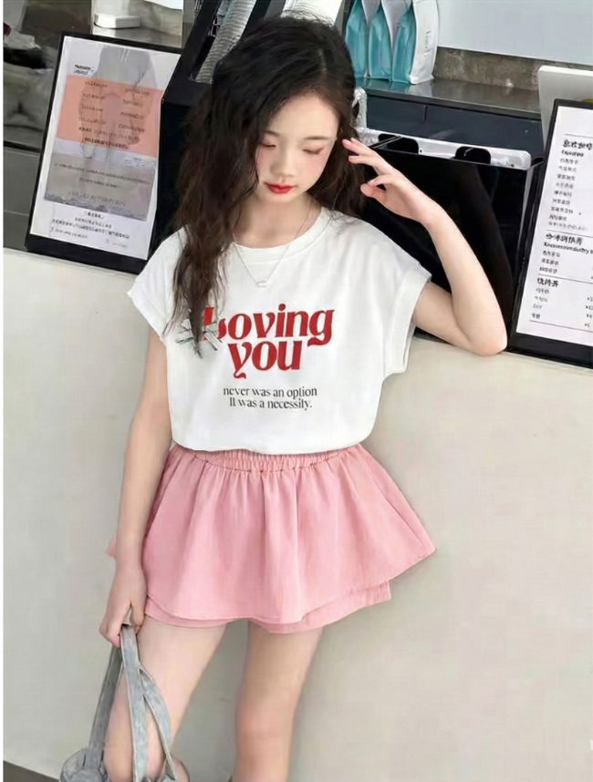 2603.8Sét quần váy kèm áo thun loving