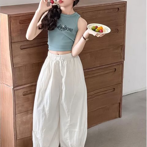 Quần Dài Bé Gái Ống Cong Hottrend – Quần Gió Nhăn Lưng Thun Lai Nhún, Form Rộng Mặc Hè NEXXI