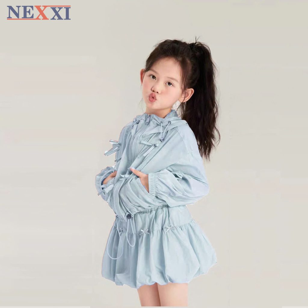 2509.4Sét vải dù áo khoác nơ và váy bí