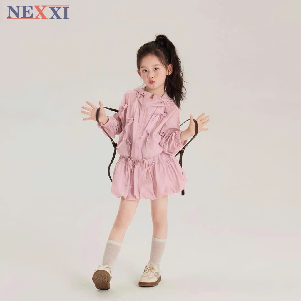 2509.4Sét vải dù áo khoác nơ và váy bí