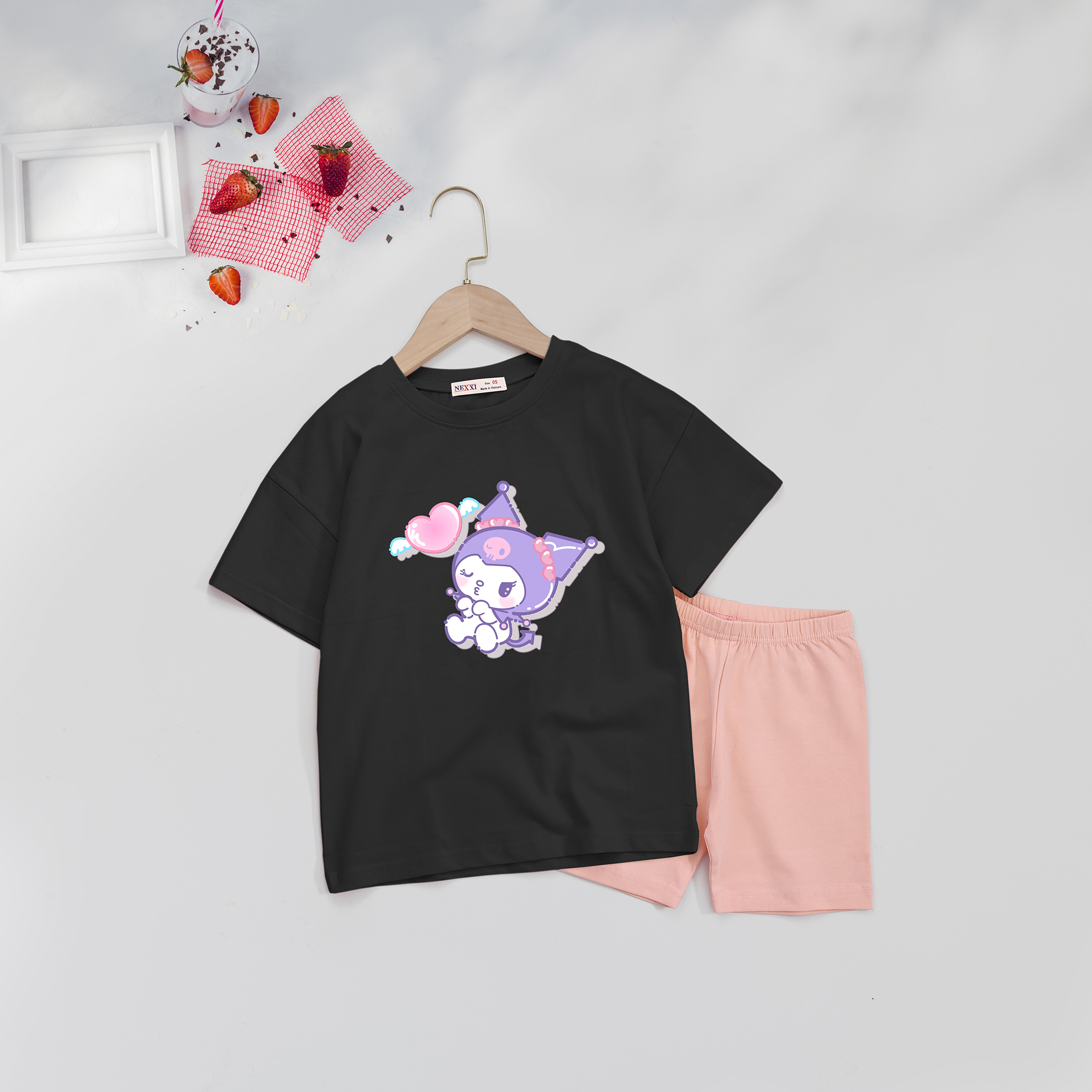 2406.8Sét quần legging ôm và áo in 2 hình
